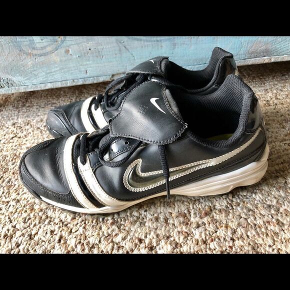 Great Nike cleats size 10 - Picture 4 of 5
